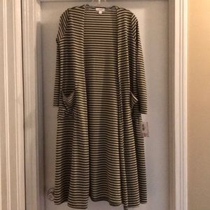LulaRoe Sarah Size Small